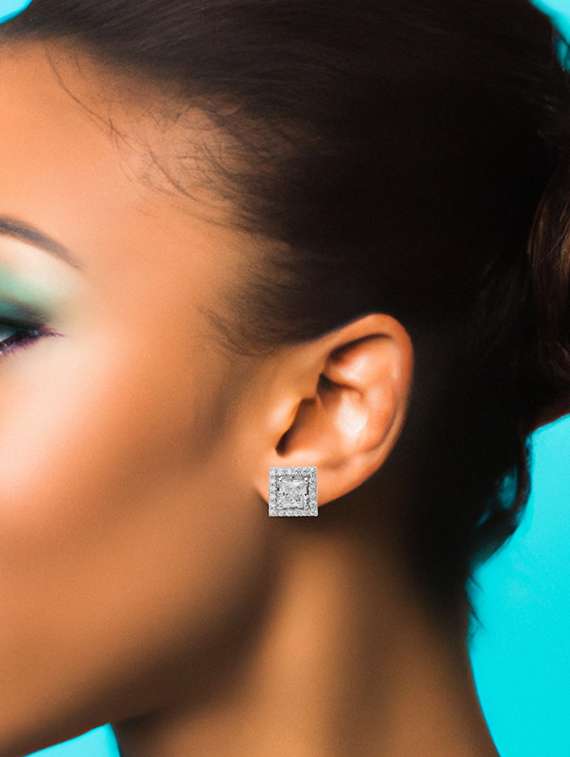 silver plated stud earring - 19085340 -  Standard Image - 3