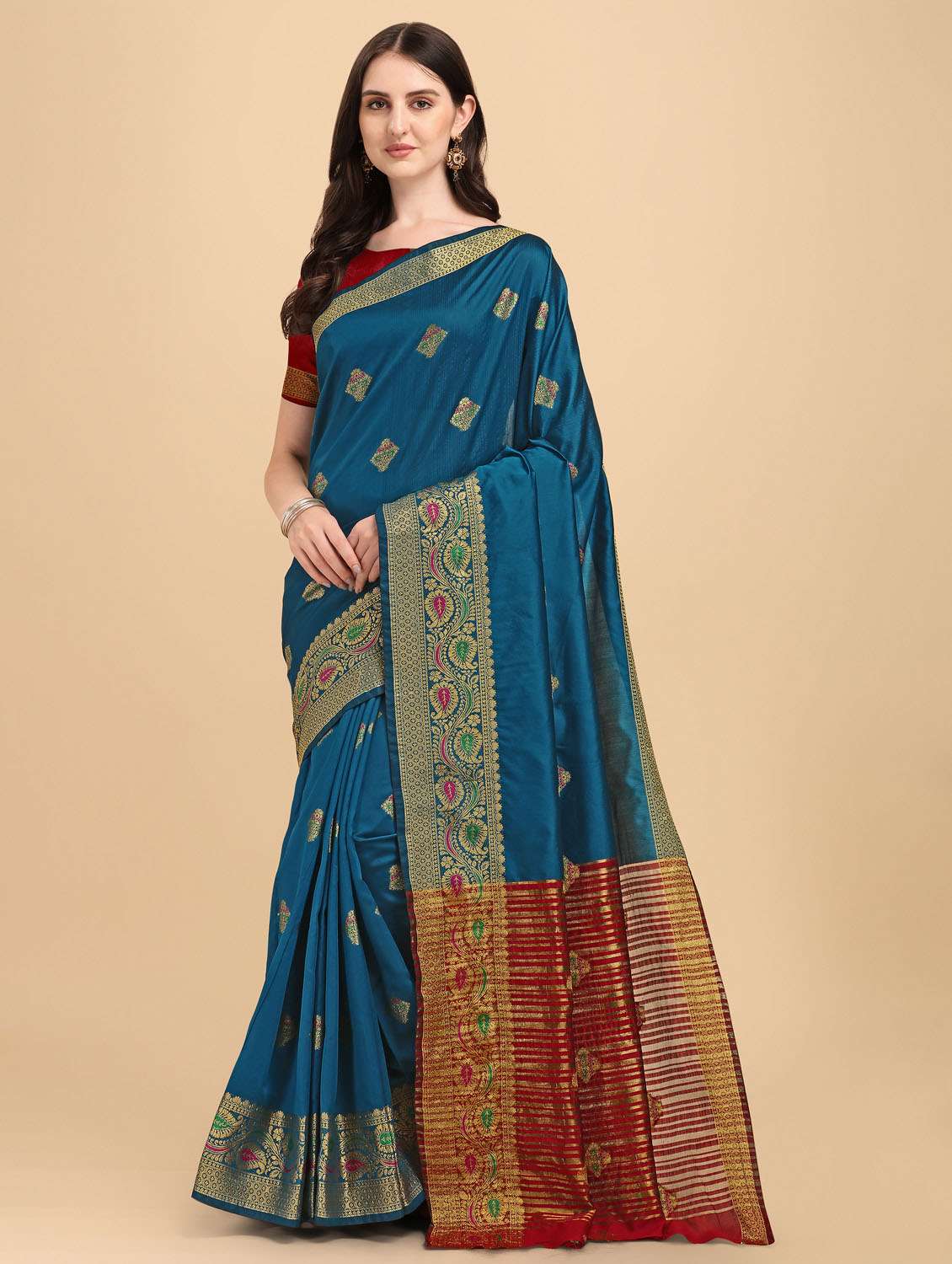 self design woven saree with blouse - 19109737 - Zoom Image - 0