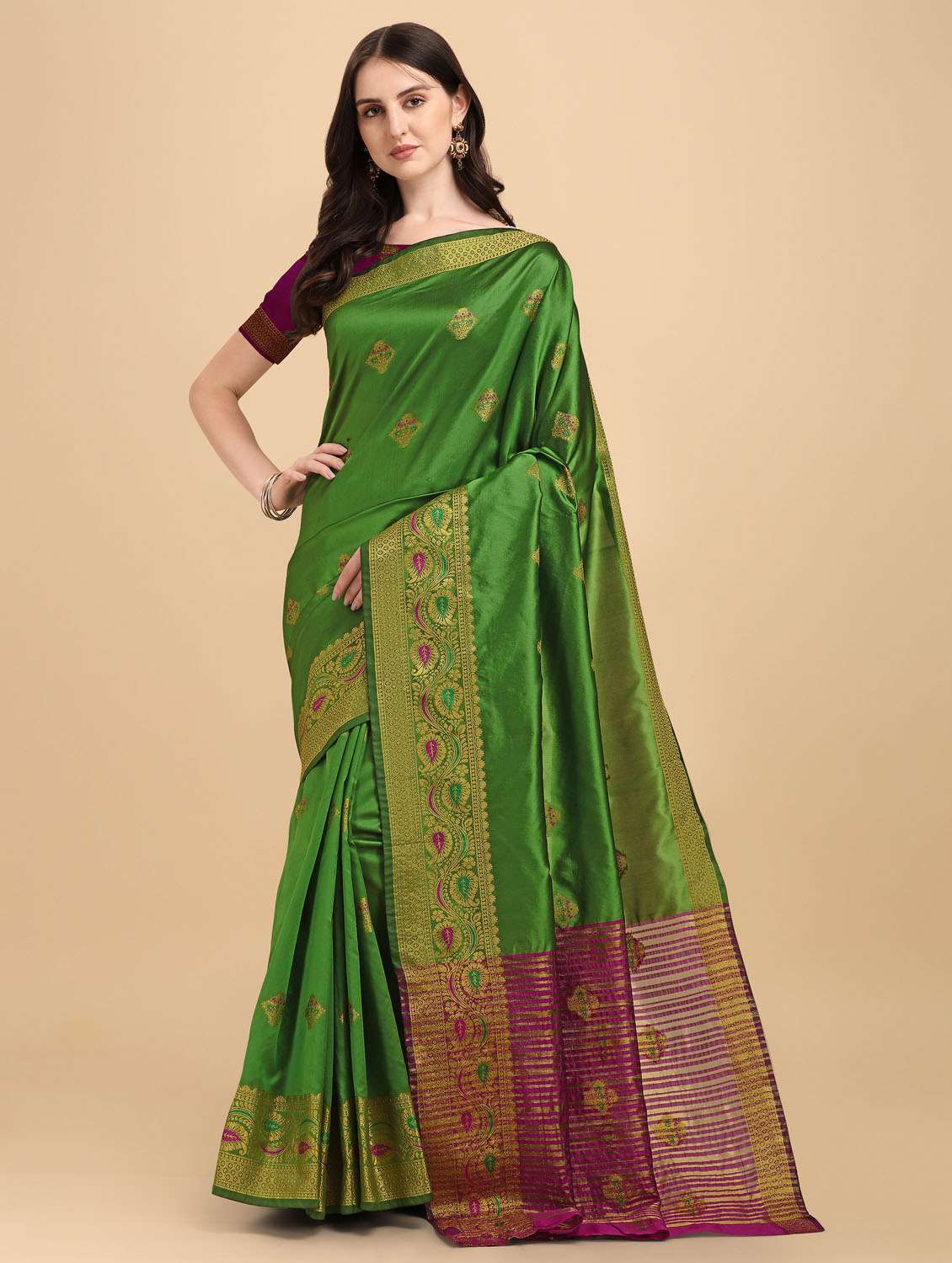 green self design woven saree with blouse - 19109738 - Zoom Image - 0