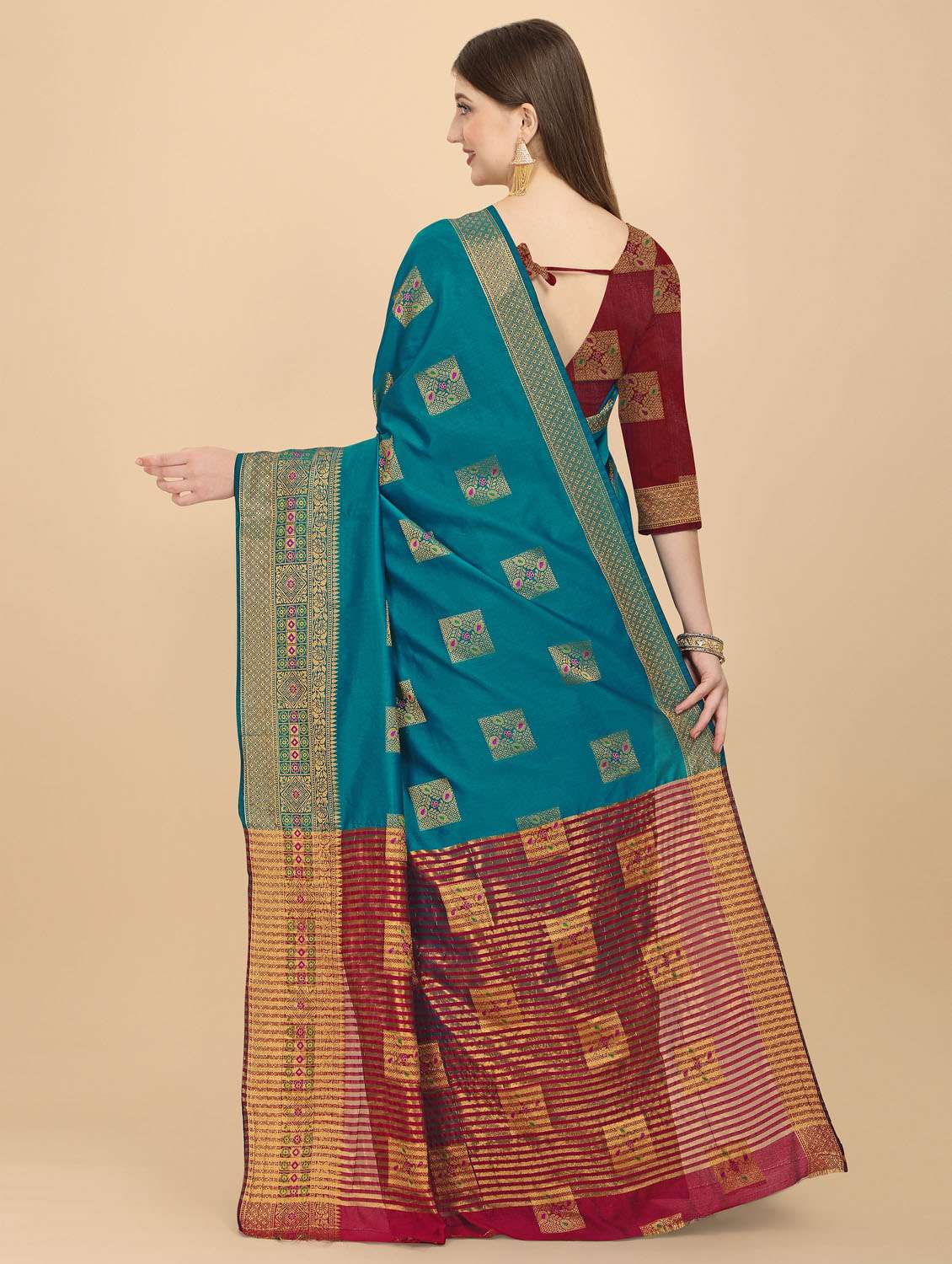 self design woven saree with blouse - 19110208 - Standard Image - 3