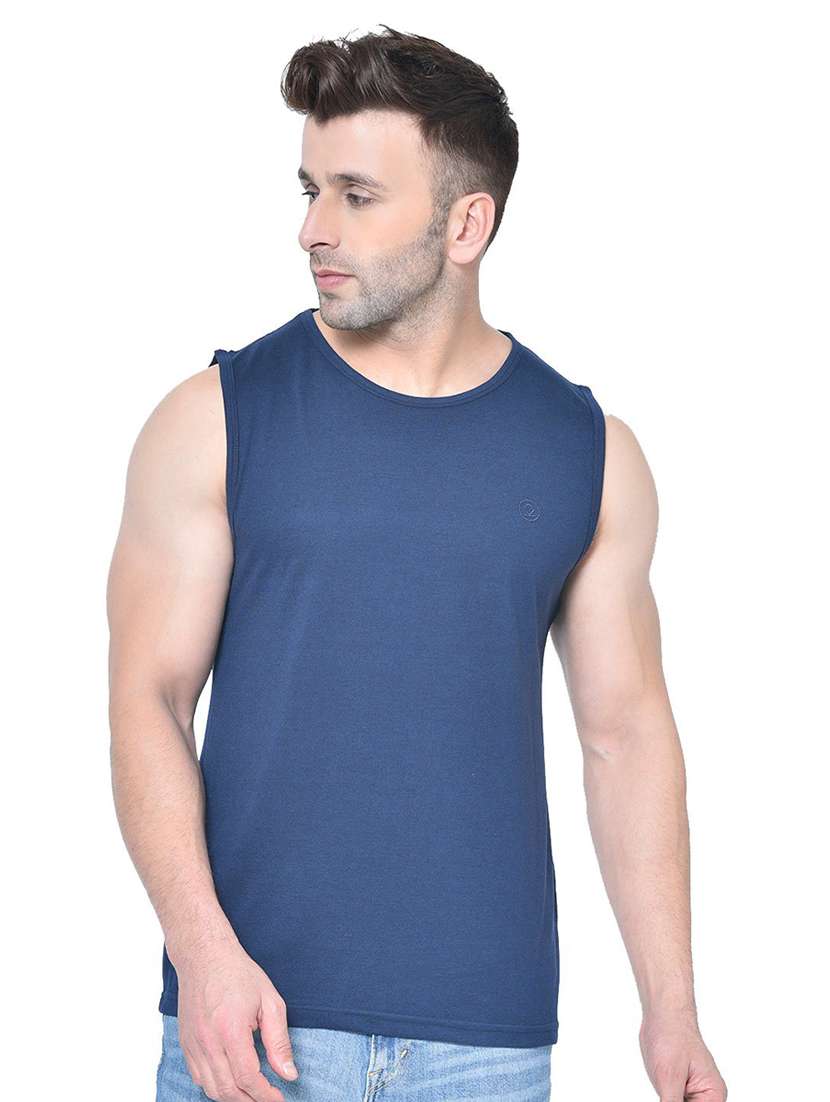  men solids round neck t-shirts
