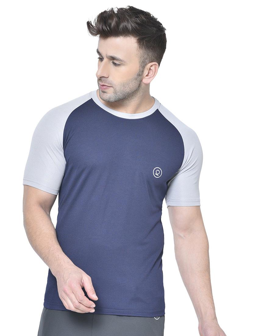 round neck color blocked t-shirt - 19112686 - Zoom Image - 0