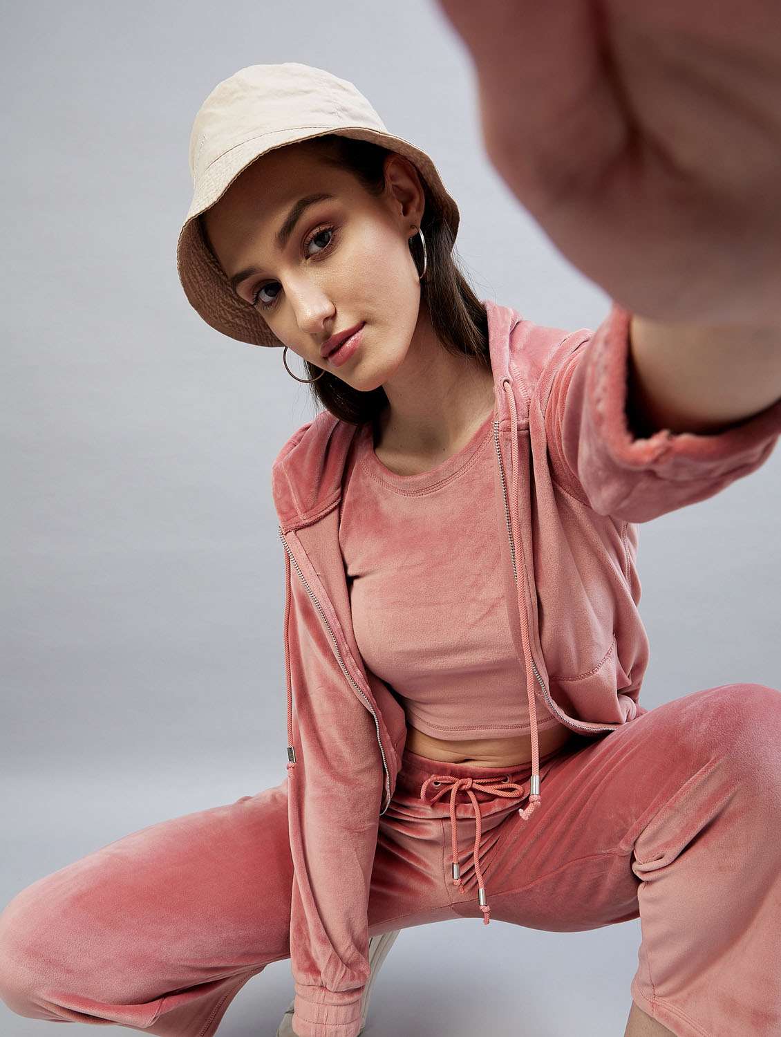 pink velvet taper candle - 19113838 -  Standard Image - 5