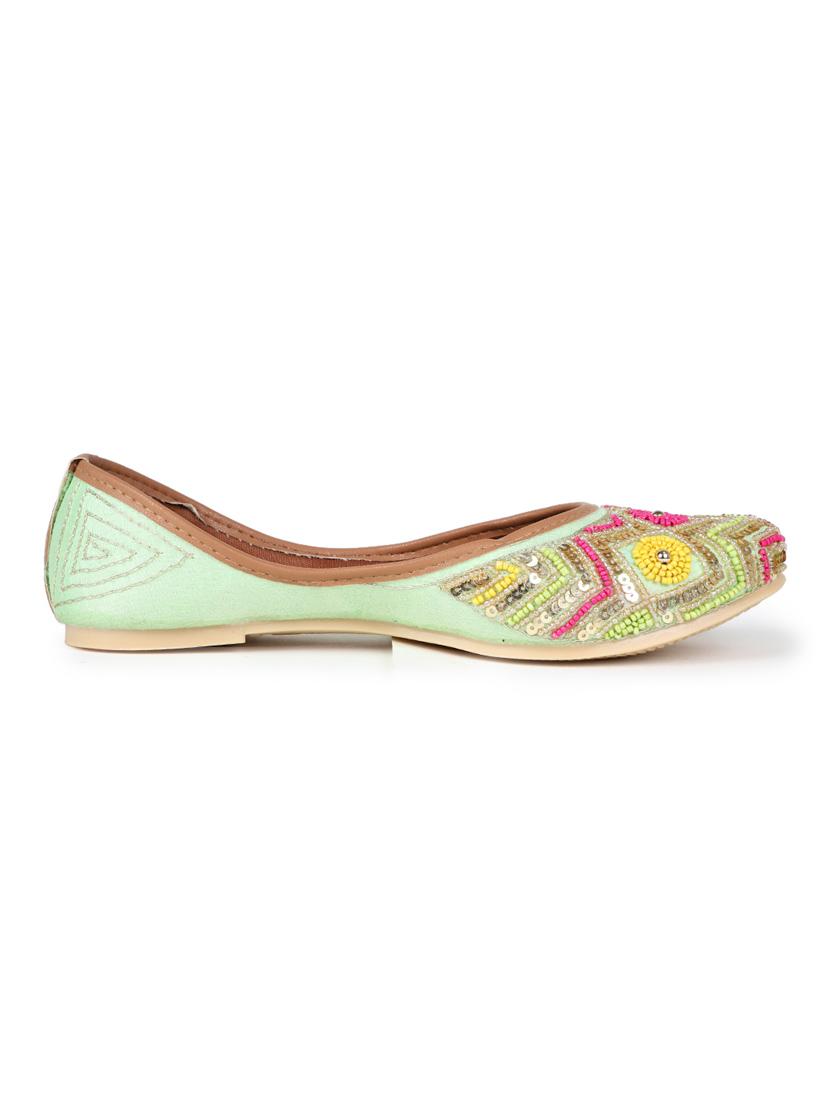 embellished jutis & mojaris - 19117279 - Standard Image - 3