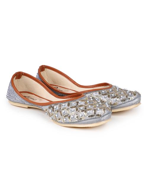 embellished jutis & mojaris - 19117361 -  Standard Image - 0