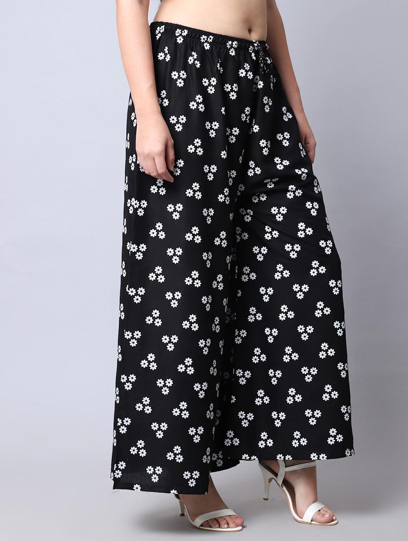 pack of 2 printed flared palazzo - 19125909 - Standard Image - 3