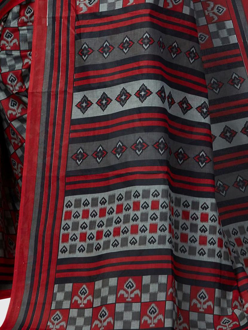 red cotton printed saree with blouse - 19126583 - Standard Image - 3
