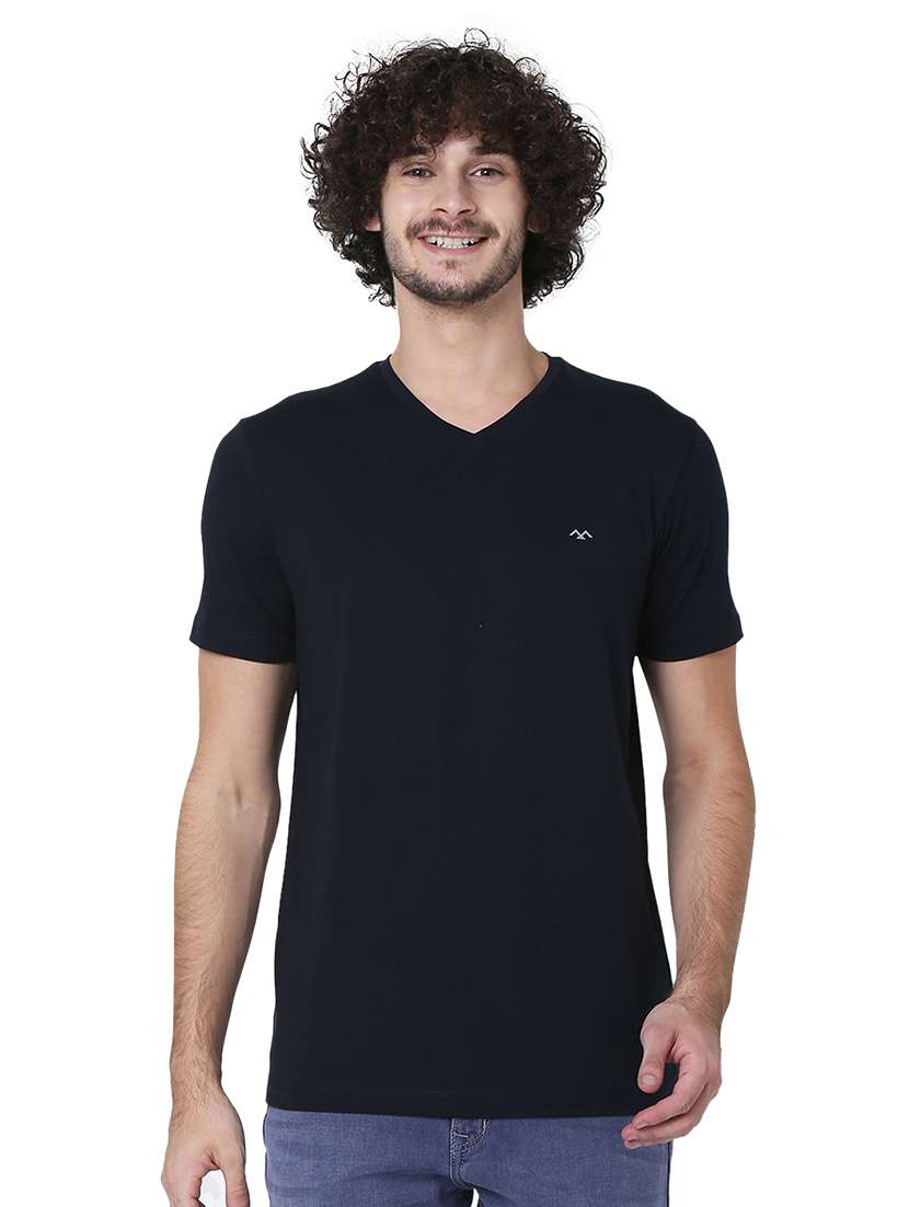 v neck solid t-shirt - 19127617 - Zoom Image - 0