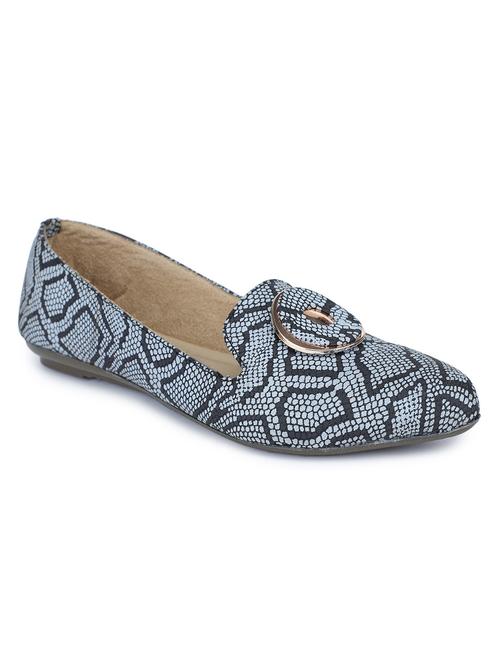 grey ballerina - 19129591 -  Standard Image - 0