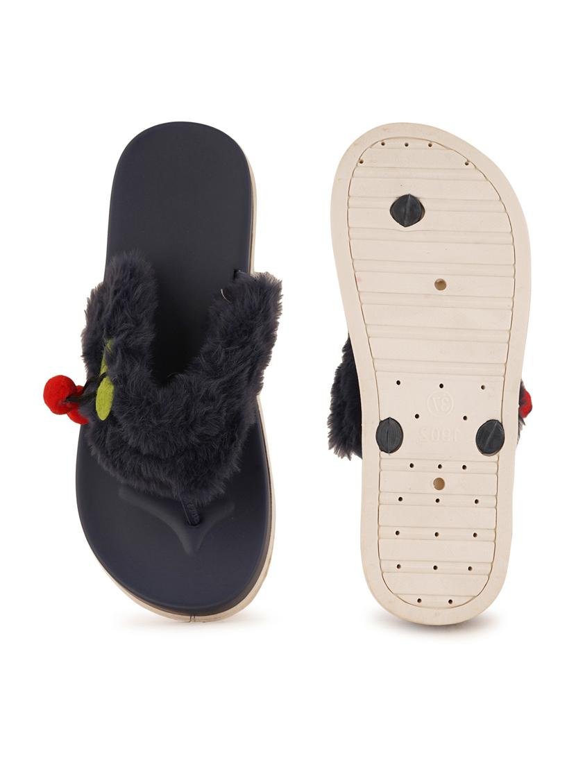 black flip flops - 19129889 - Standard Image - 3