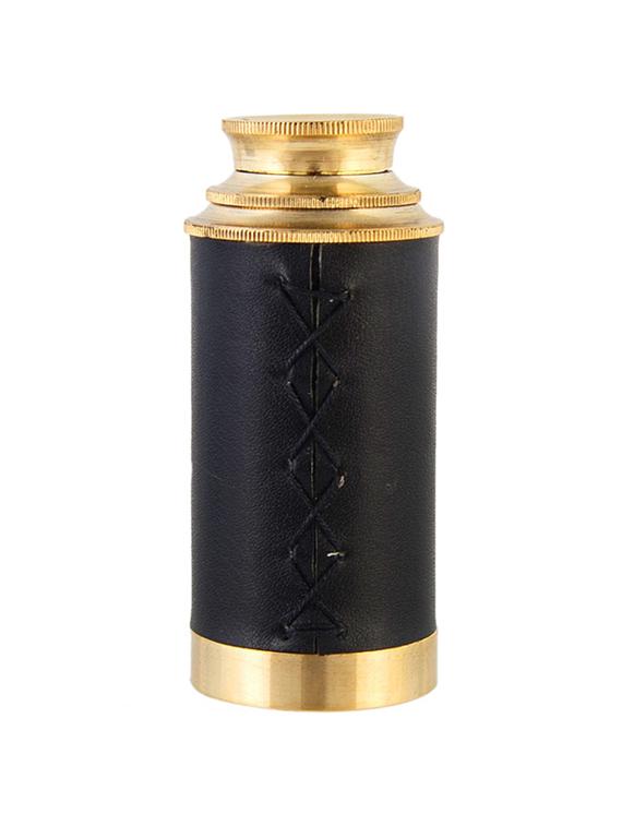nautical showpiece