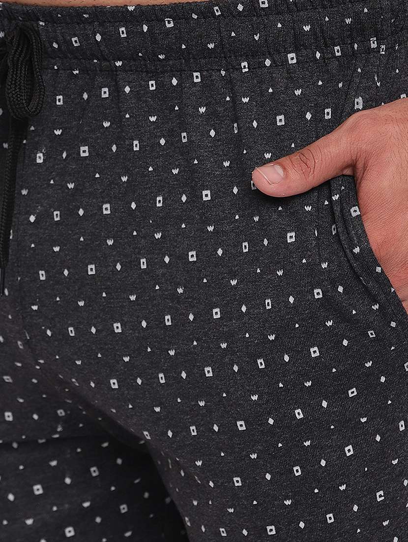 mid rise printed shorts - 19149279 -  Standard Image - 3