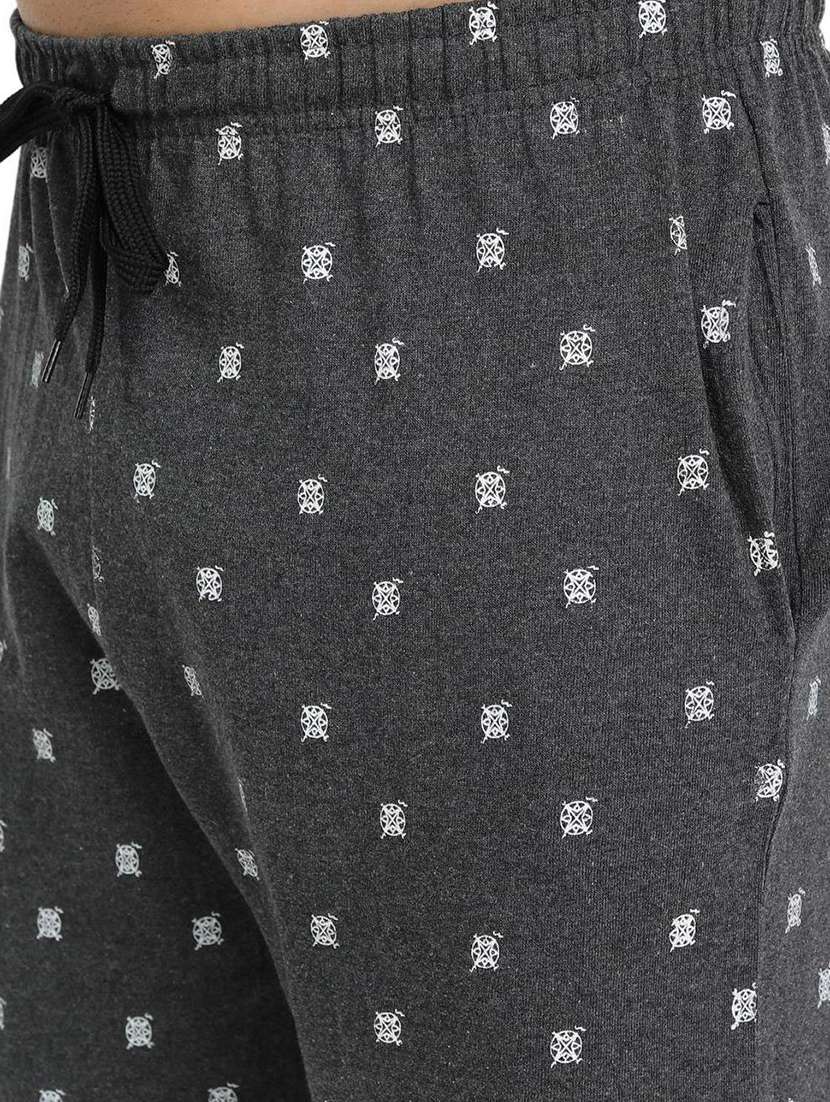 mid rise printed shorts - 19149284 -  Standard Image - 3