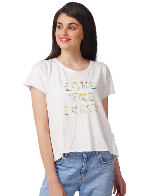 women's front print round neck t-shirt - 19158872 -  Standard Image - 0