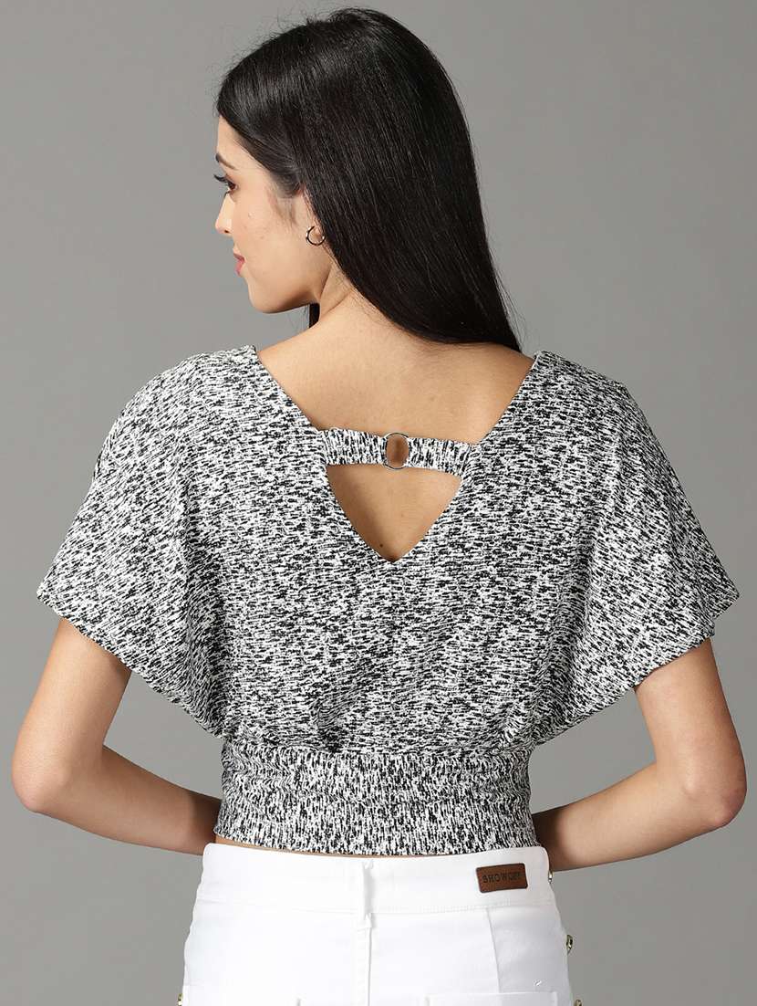 women's crop v neck top - 19159879 - Standard Image - 3