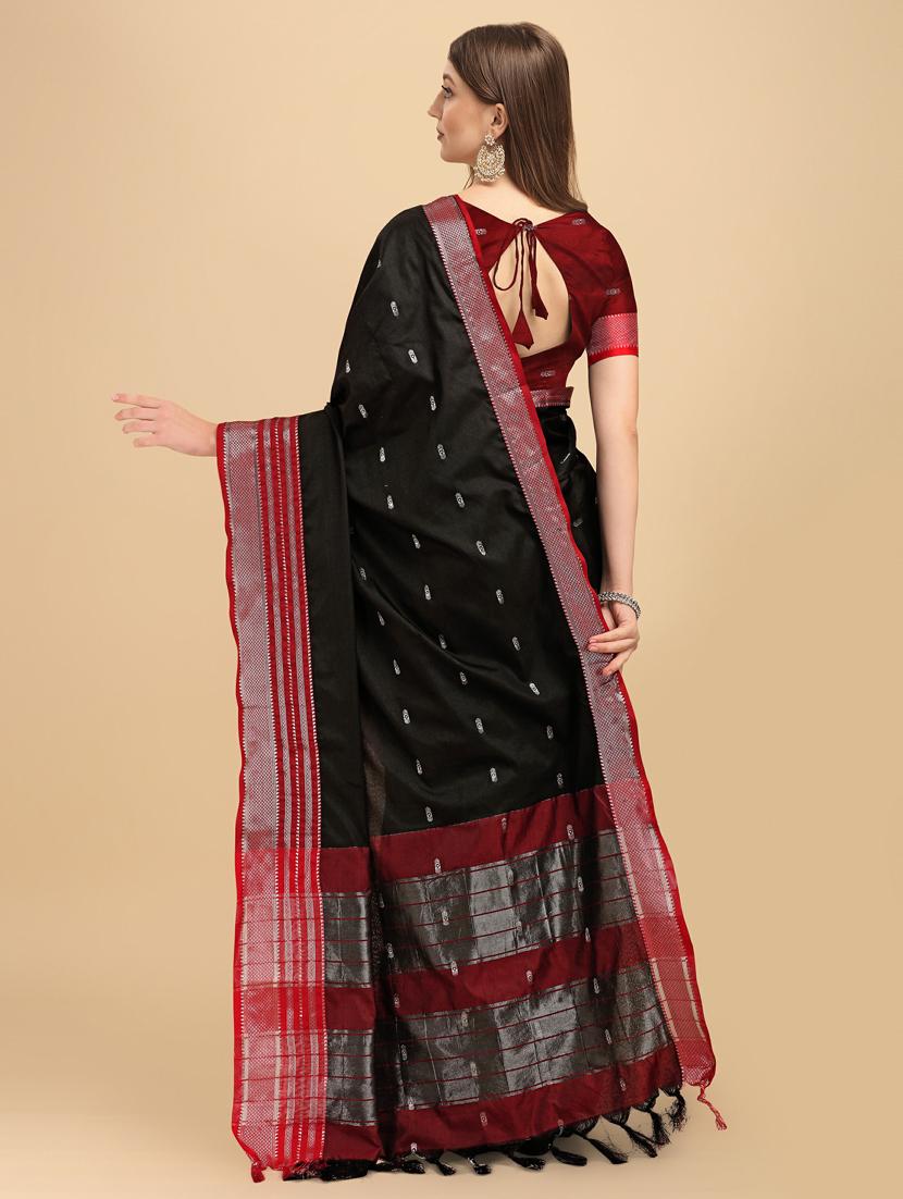 black silk banarasi saree with blouse - 19161278 - Standard Image - 3