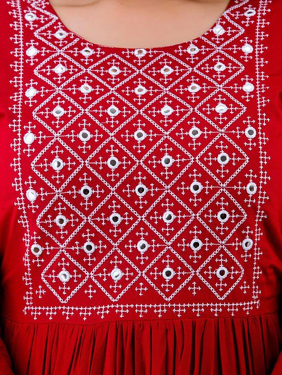 embroidered flared ethnic dress - 19166773 - Standard Image - 3