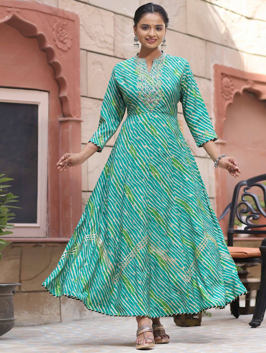 Buy online Green Cotton Flared Embroidered Kurta from Kurta Kurtis for