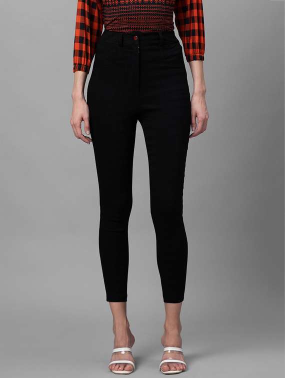 women checkered cigarette trouser