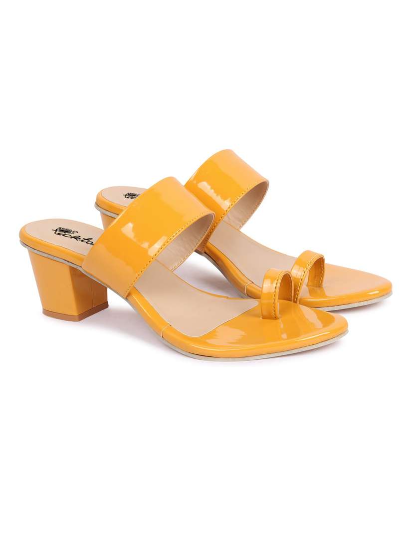 women solid slip on sandal - 19177805 - Zoom Image - 0