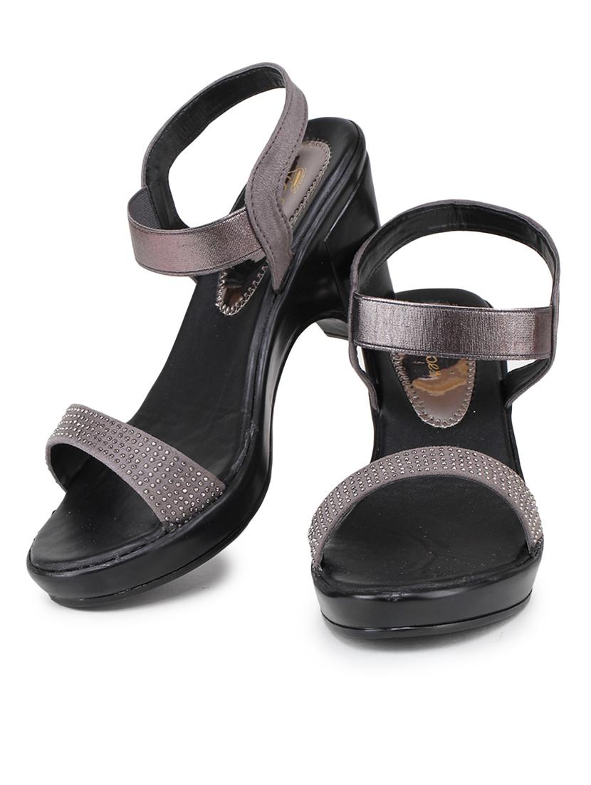 women solid ankle strap sandal - 19177890 -  Zoom Image - 0