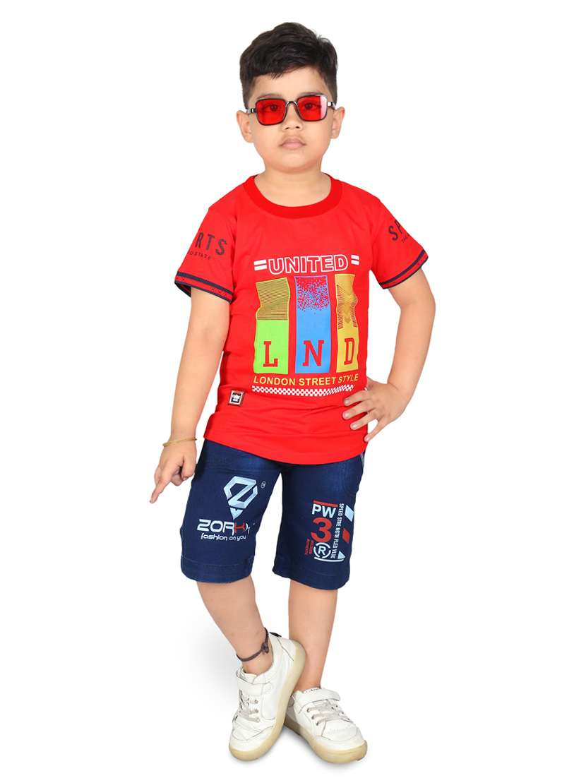 Buy online Boys Printed Cotton Blend Shorts Set from boys for