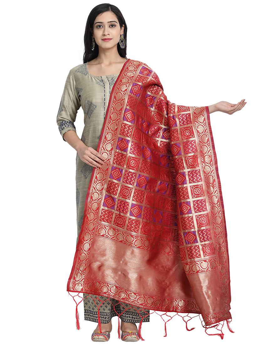 red zari work dupatta - 19200964 -  Zoom Image - 0