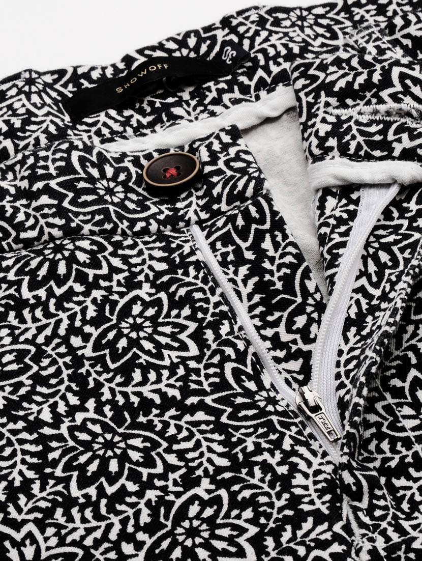 men black cotton short - 19207572 -  Standard Image - 5