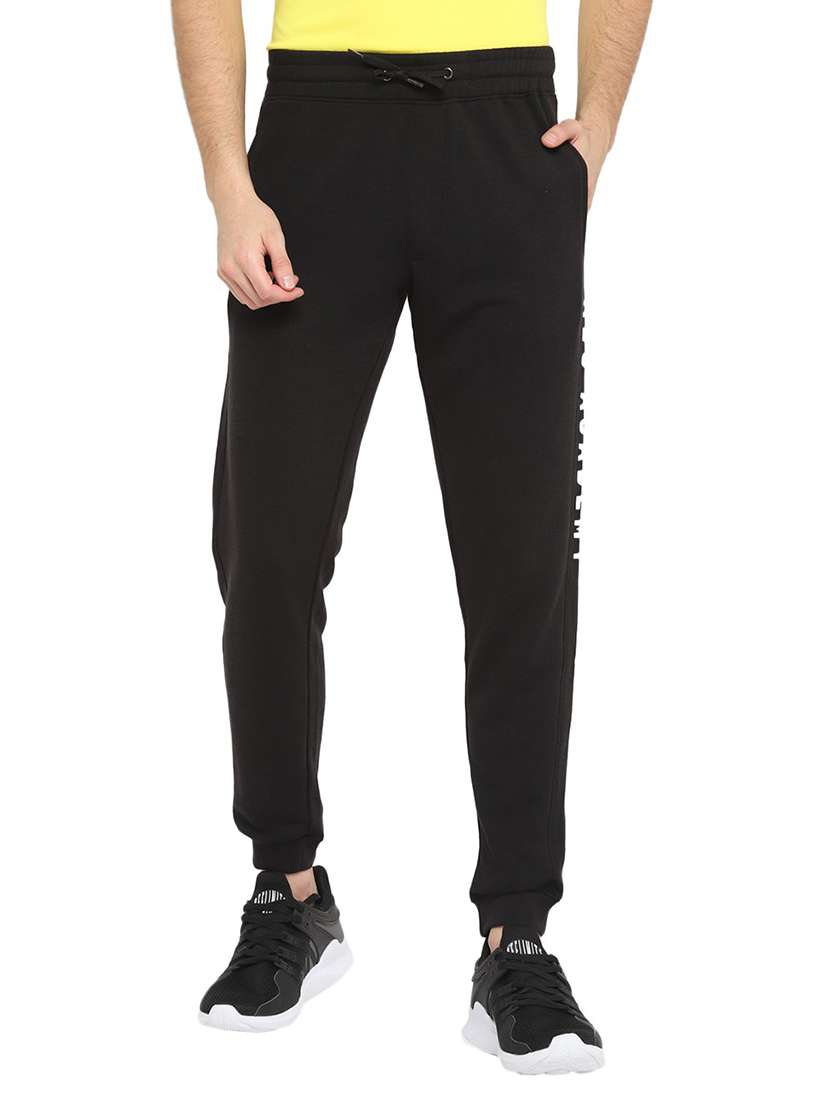 men black placement print mid rise jogger