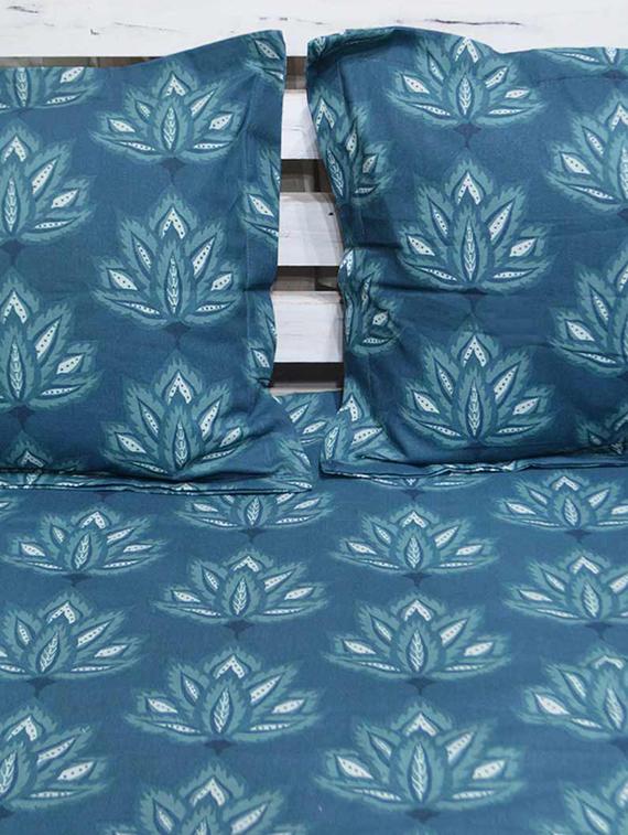 r home premium cotton printed double bed sheet with 2 pillow cover - 19225921 - Standard Image - 3