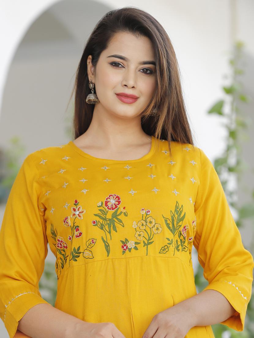 yellow embroidered kurta - 19225944 - Standard Image - 3