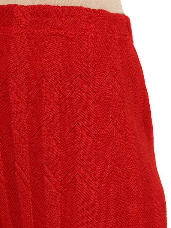 red knitted palazzo - 19260919 -  Standard Image - 5