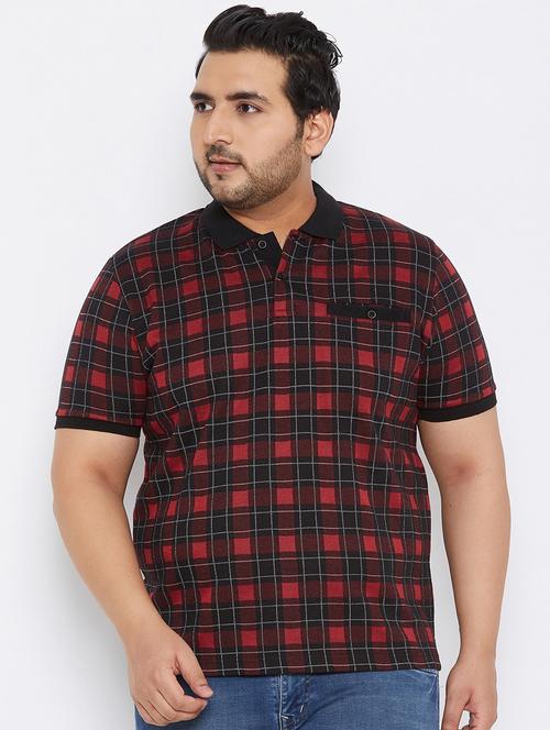 maroon checkered t-shirt - 19286521 - Standard Image - 0