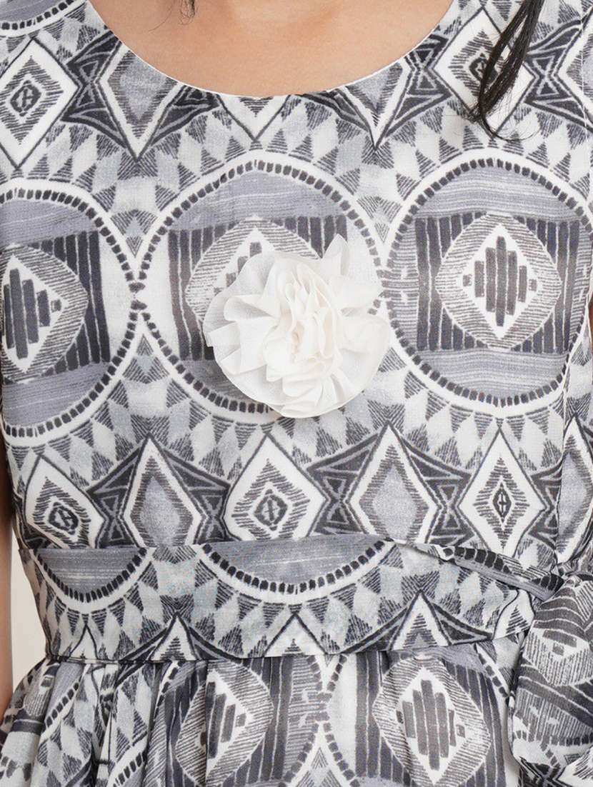 girls round neck sleeveless frock - 19293499 -  Standard Image - 3