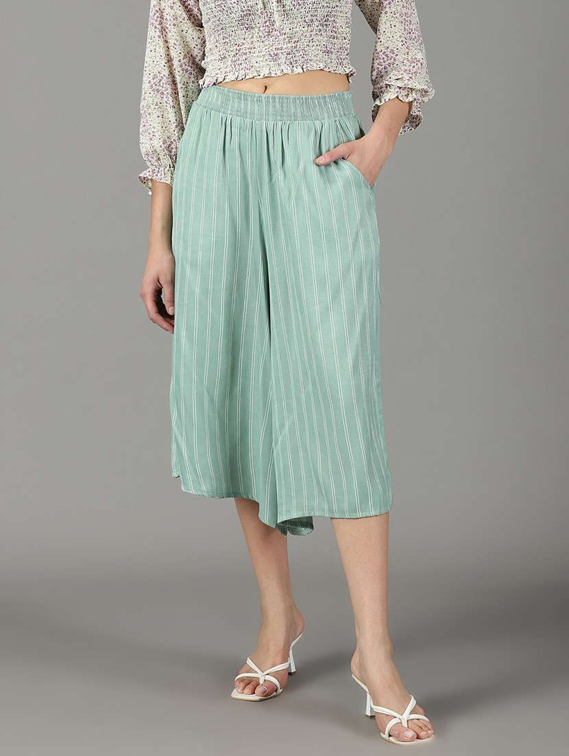 green cotton crop pant
