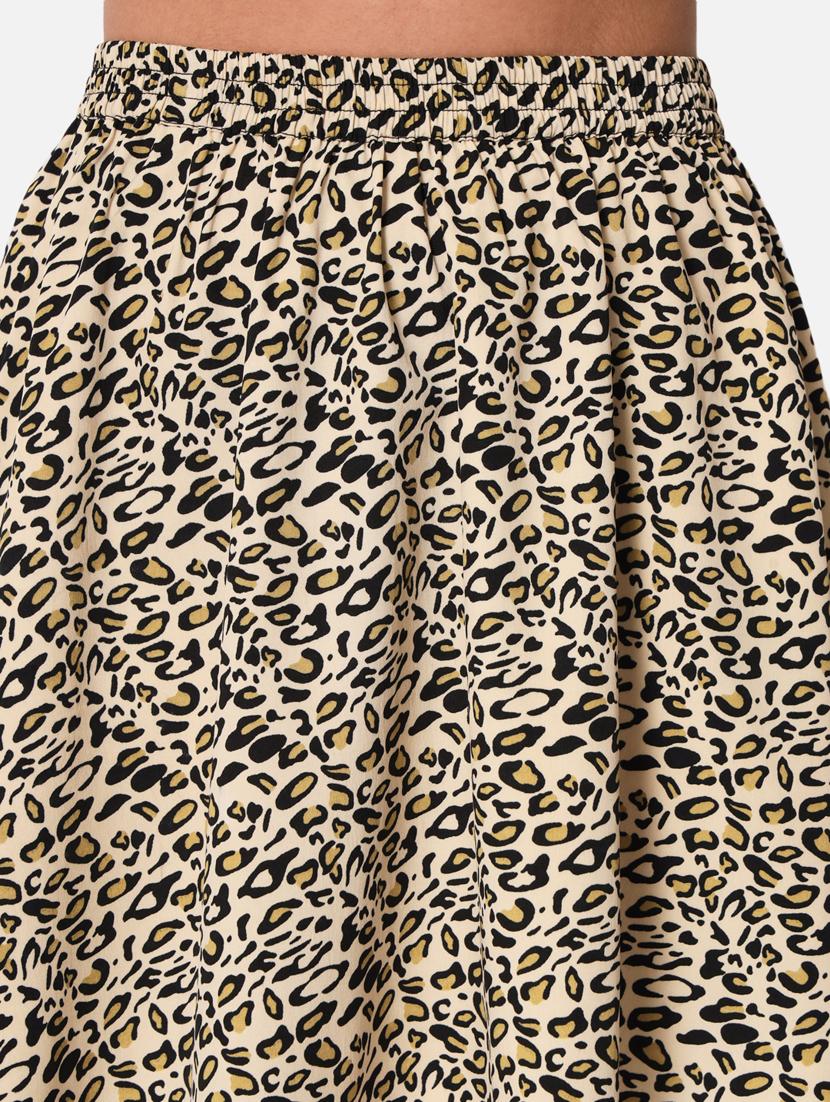 women animal print flared skirt - 19298641 - Standard Image - 5