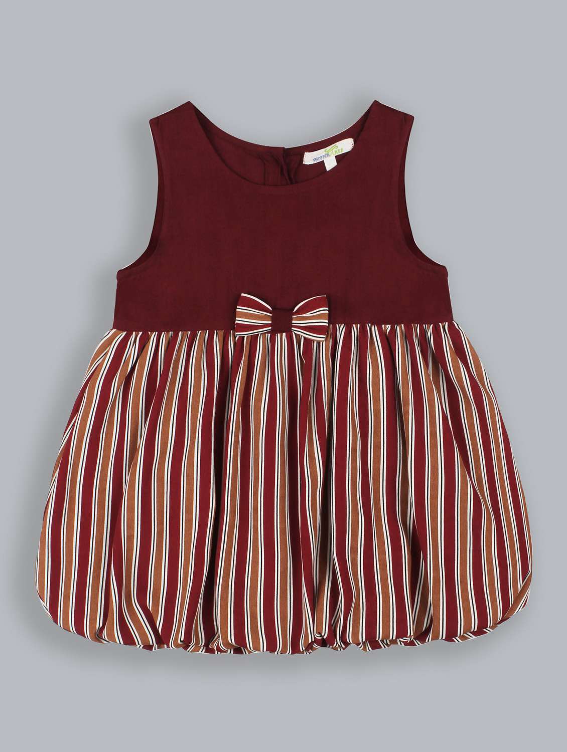 girls round neck sleeveless frock