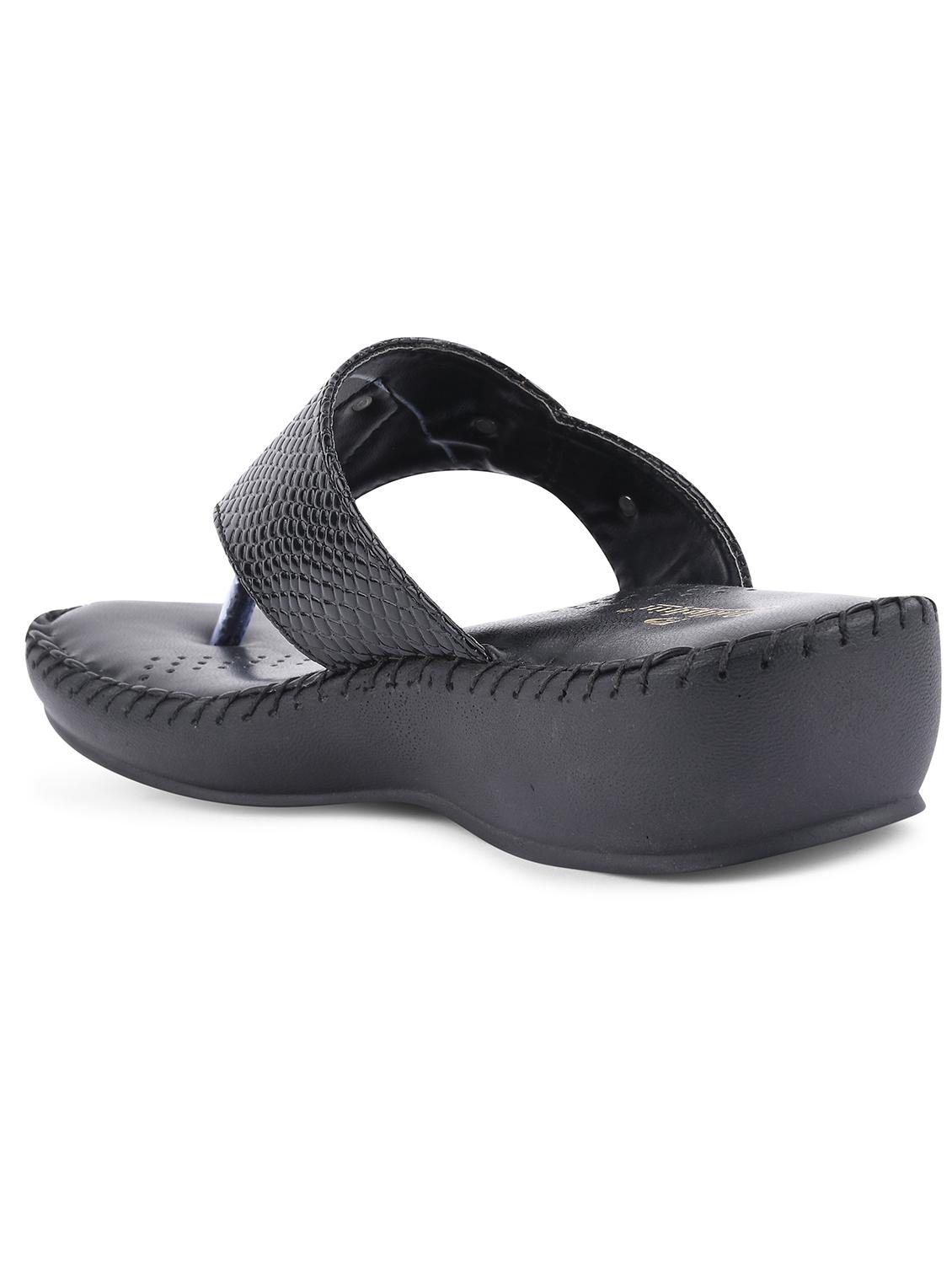 black solid sandal - 19303771 - Standard Image - 3