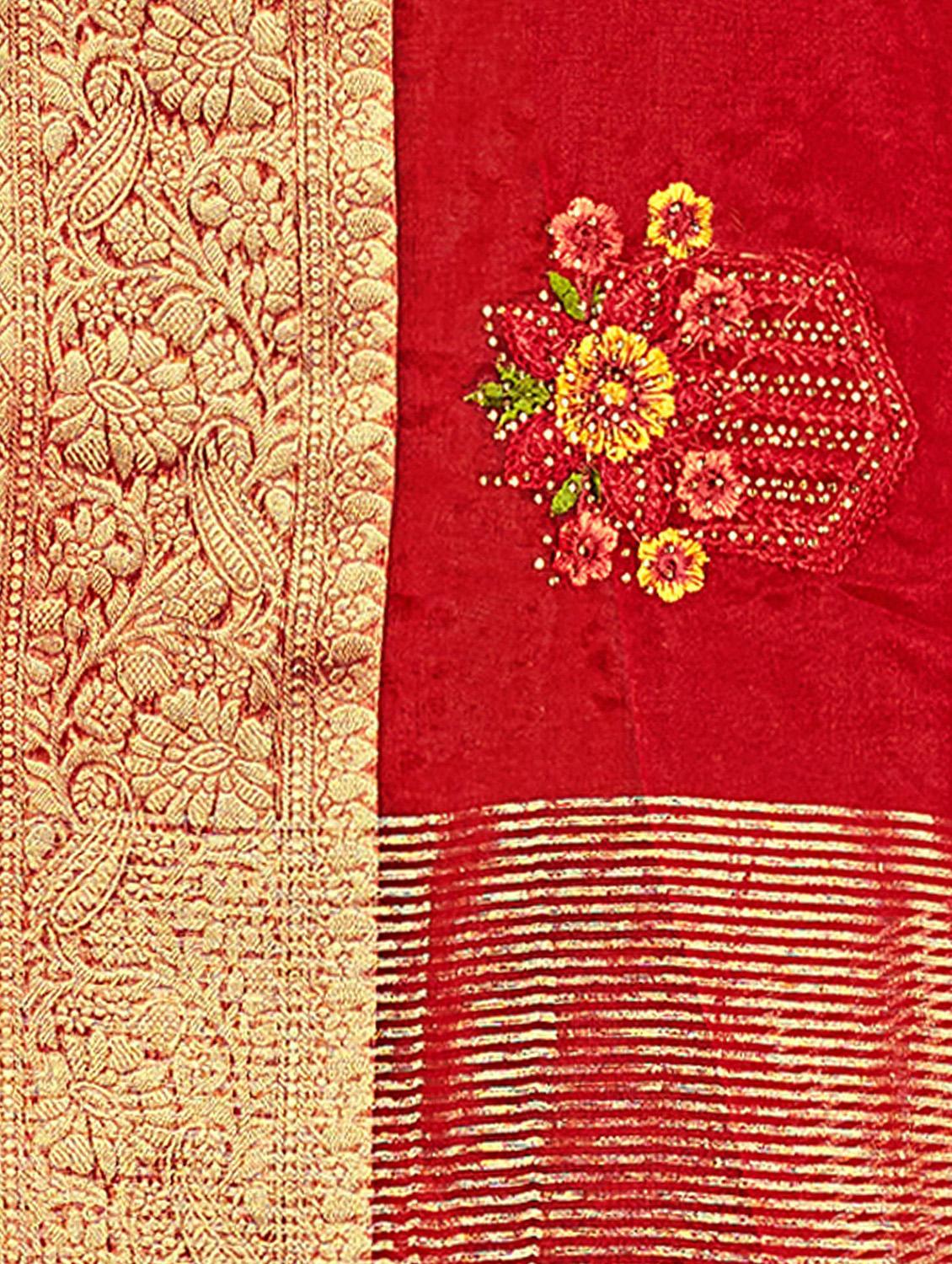 self design printed woven saree with blouse - 19304719 - Standard Image - 5