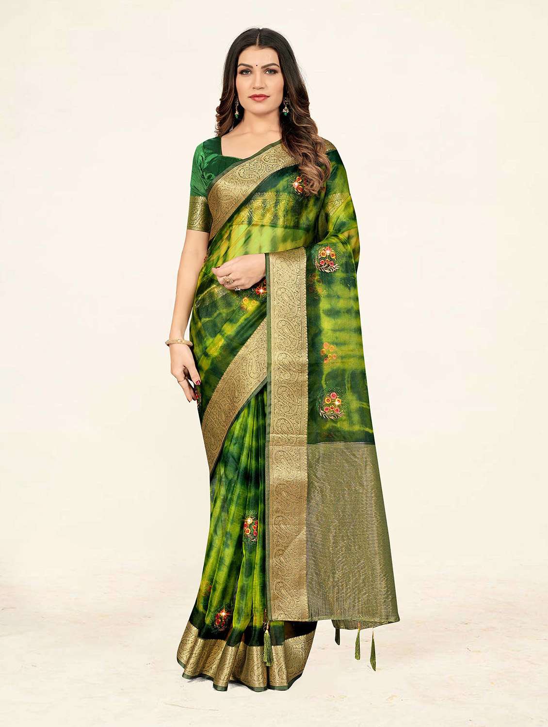 self design printed woven saree with blouse - 19304728 - Zoom Image - 0
