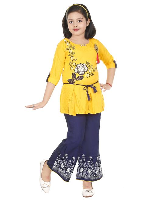 girls printed full length sets - 19330238 - Standard Image - 0