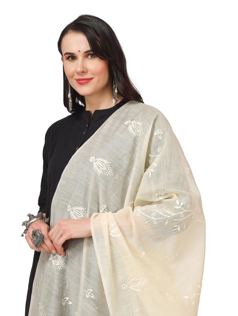 offwhite cotton dupatta - 19351547 - Standard Image - 3