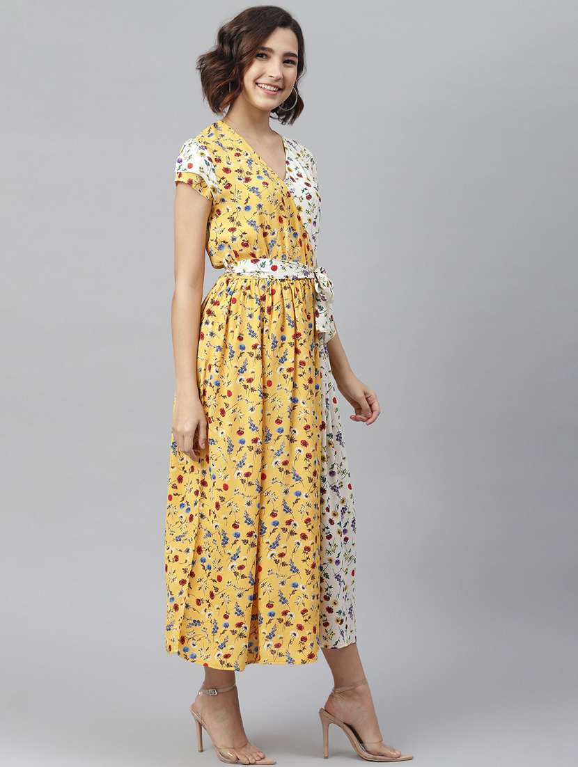 Women's Wrap Floral Dress - 19371284 -  Standard Image - 3
