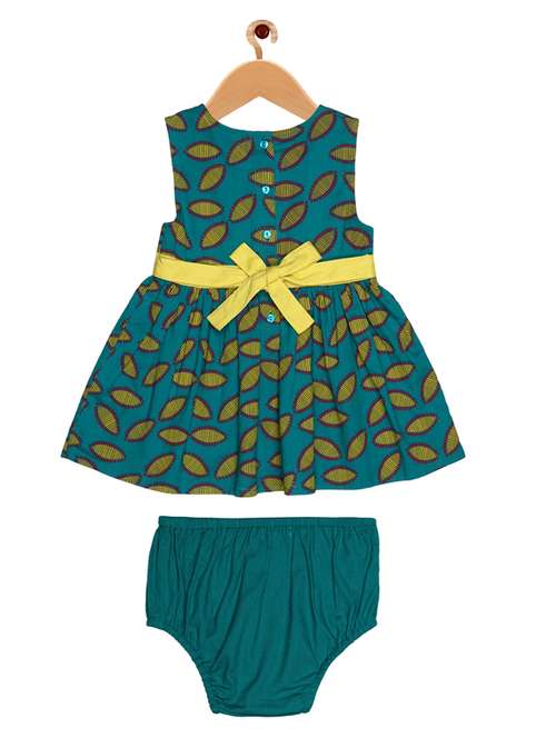 girls round neck short sleeves frock - 19406848 -  Standard Image - 0