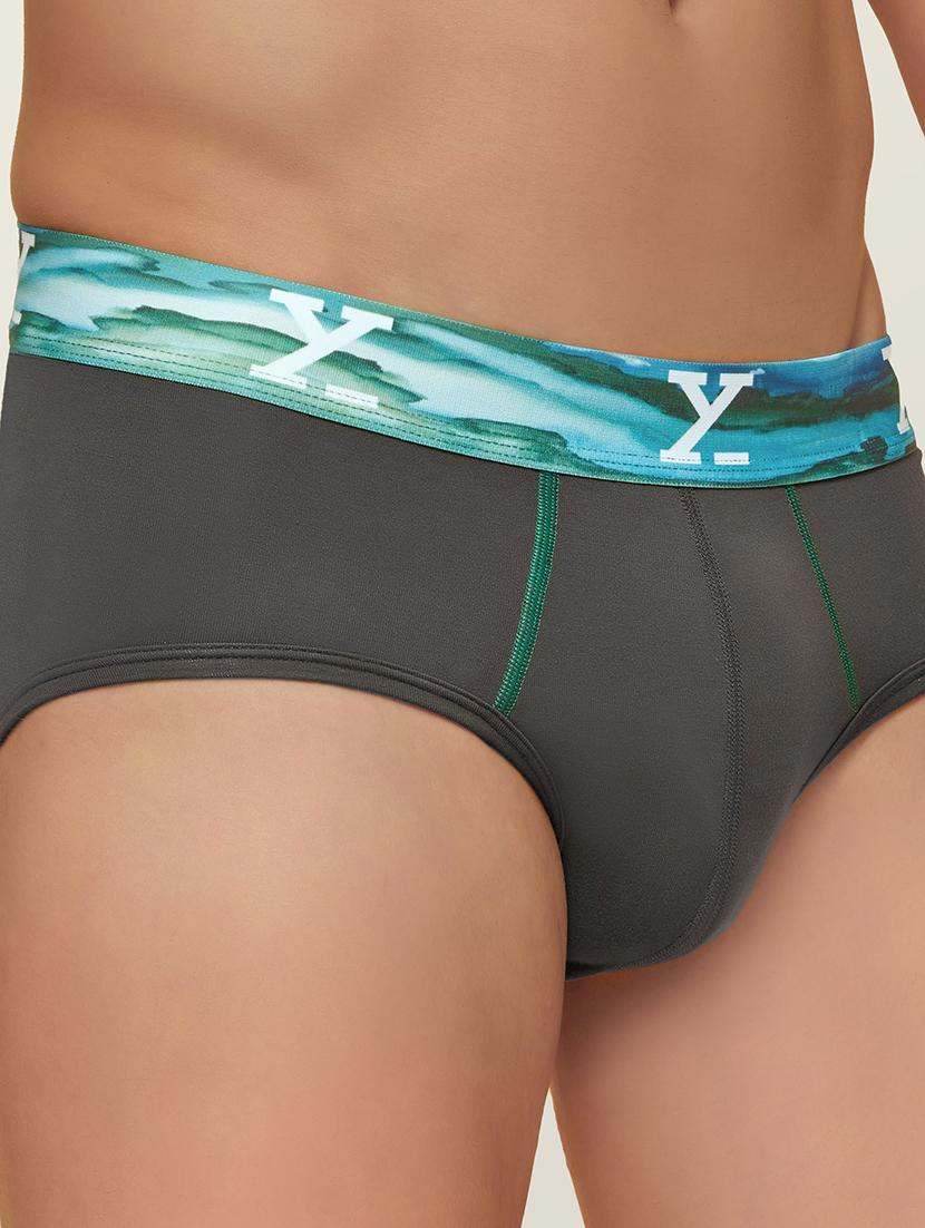 pack of 3 solid briefs - 19411229 - Standard Image - 5