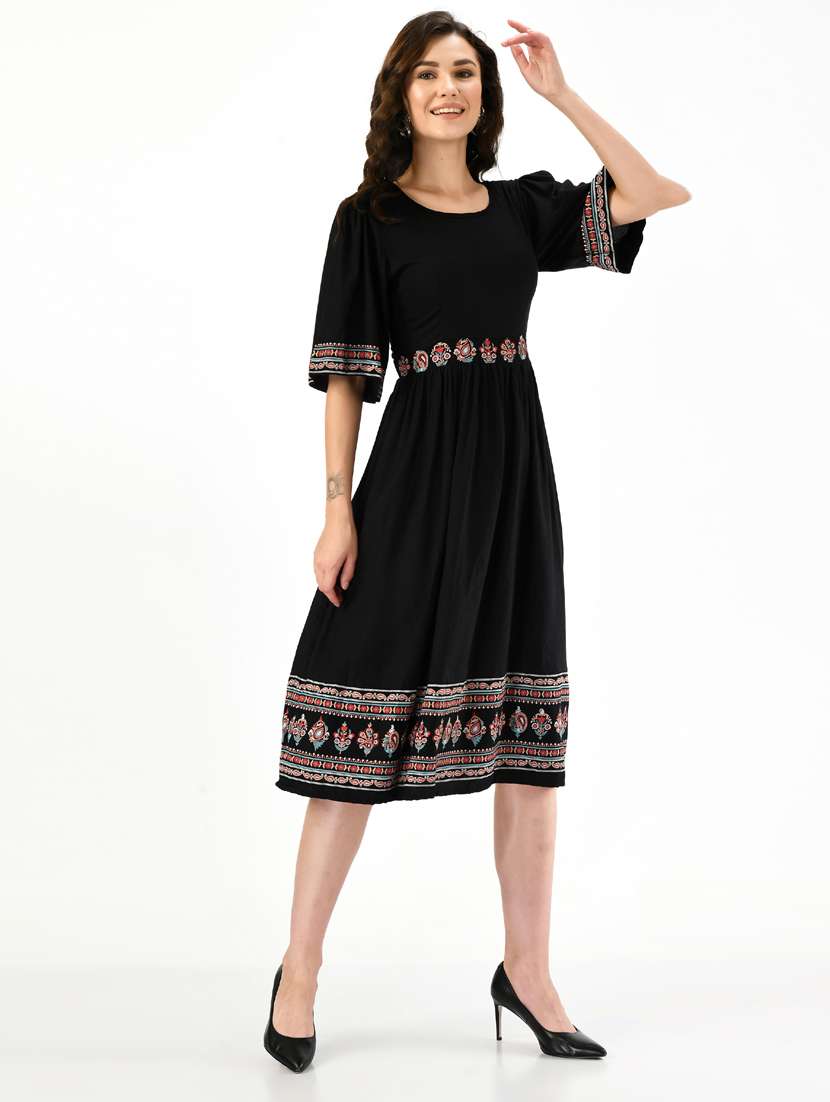 women's  paisley dress - 19414490 -  Standard Image - 3