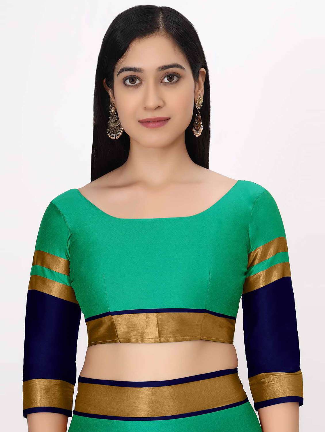 self design solid saree with blouse - 19431833 - Standard Image - 3