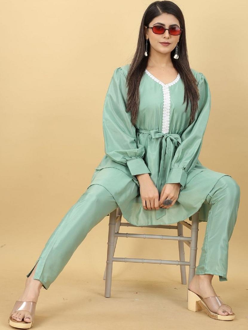 green self design fusion set - 19454962 - Standard Image - 3