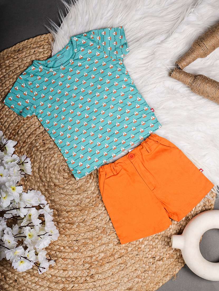 Buy online Boys Round Neck Printed T-shirt Shorts Set from boys