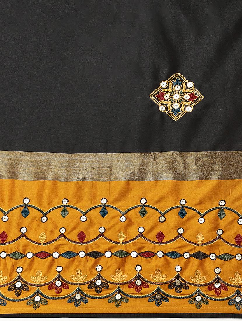 women's embroidered saree with blouse - 19473720 - Standard Image - 5